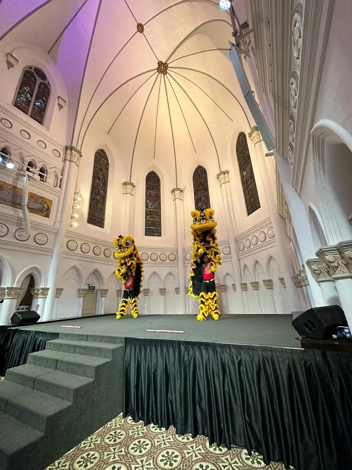 Wedding lion dance greeting the couple at a Singapore banquet